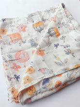Cargar imagen en el visor de la galería, Deluxe Cupcake swaddle