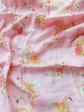 Cargar imagen en el visor de la galería, Swan muslin deluxe