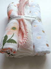 Load image into Gallery viewer, Love muslin set