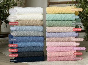 Pompom blanket