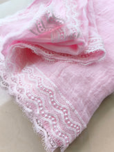Cargar imagen en el visor de la galería, Deluxe lace swaddle