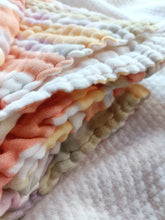Load image into Gallery viewer, Creamy muslin blanket