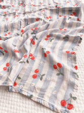 Cargar imagen en el visor de la galería, prime Cherry swaddle