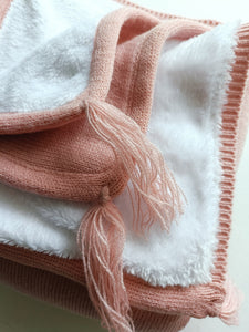 Pink Nordic blanket