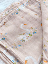 Cargar imagen en el visor de la galería, Prime baby swan