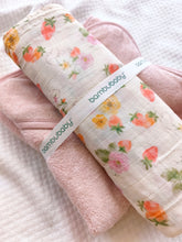 Cargar imagen en el visor de la galería, Strawberry towel set