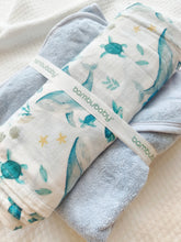Load image into Gallery viewer, Blue whale  towel set (copia)
