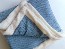 Cargar imagen en el visor de la galería, Cobija felpa linen