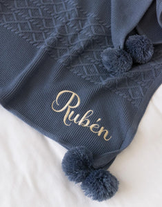 Pompom blanket