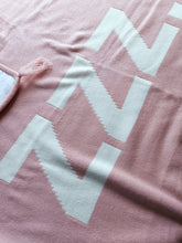 Load image into Gallery viewer, Pink Nordic blanket